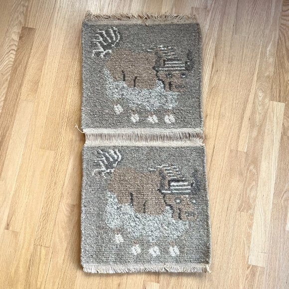 Mid Century Modern Wool Rug Wall Hanging Ox Water Buffalo with a Striped… - Picture 8 of 10